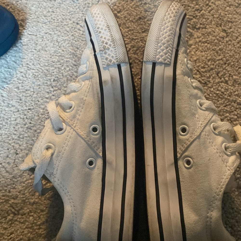 EUC Converse🤍🖤 - Picture 10 of 12